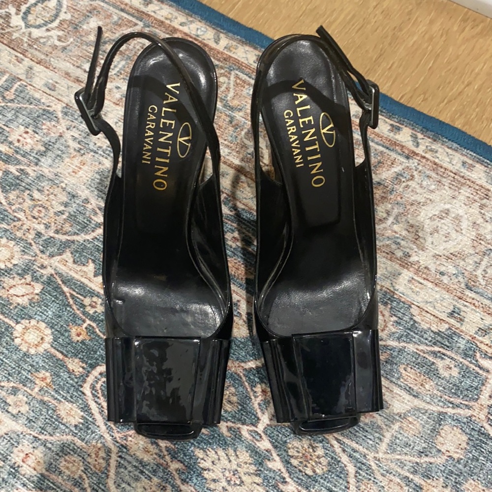 Valentino Pumps!